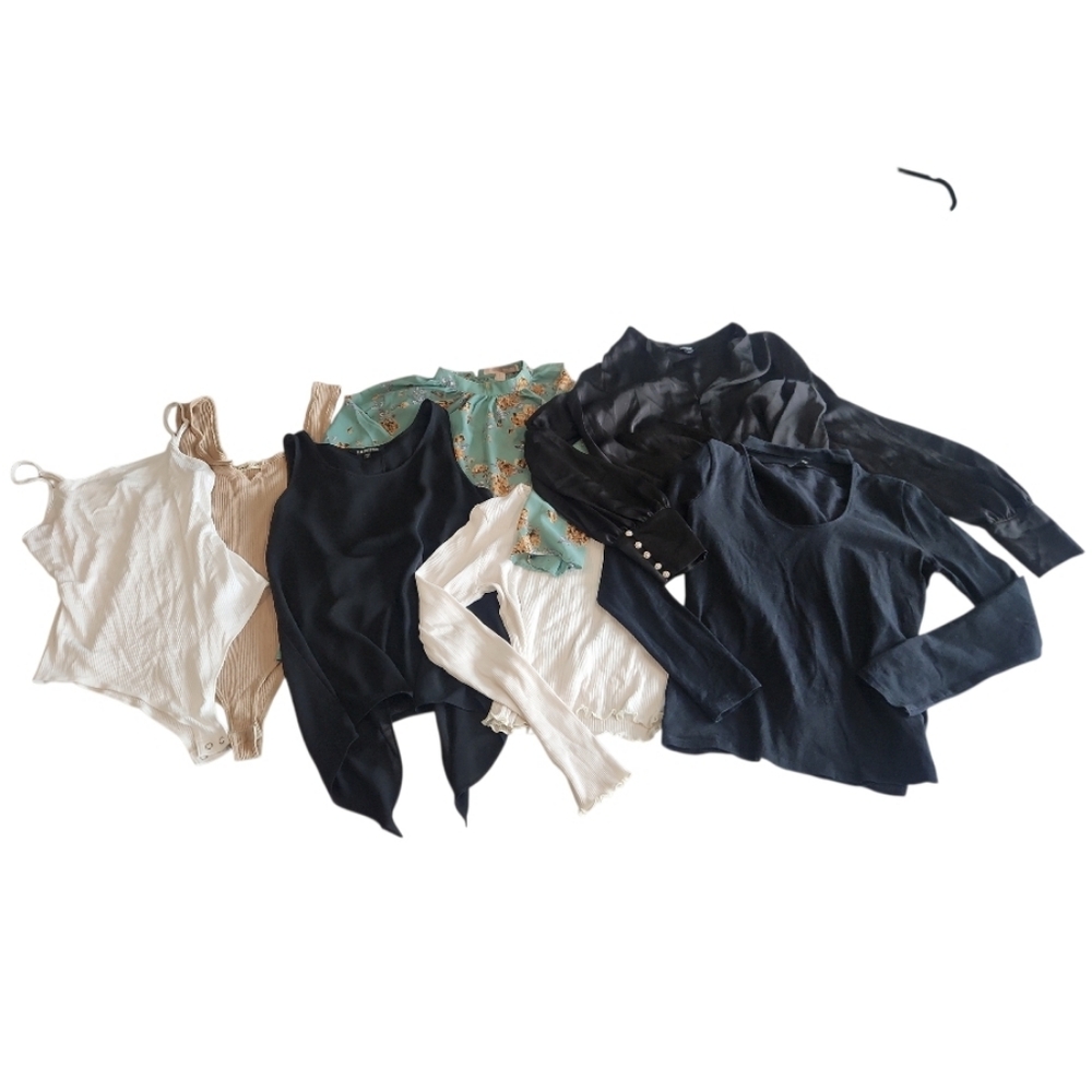 Women's Medium Top Lot
